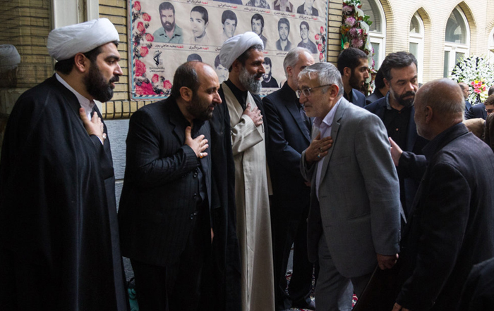 (تصاویر) مجلس ترحیم پدر شهاب مرادی (تصاویر) مجلس ترحیم پدر شهاب مرادی