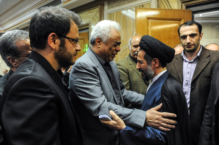 (تصاویر) چهرهها در ختم دو خبرنگار ورزشی (تصاویر) چهرهها در ختم دو خبرنگار ورزشی