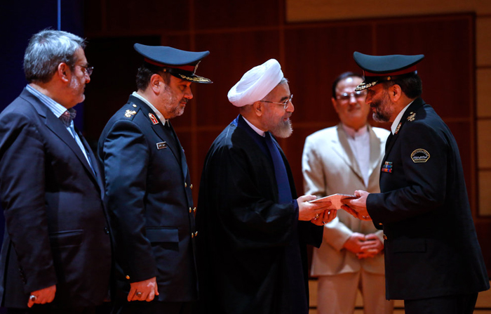 (تصاویر) روحانی در همایش فرماندهان ناجا (تصاویر) روحانی در همایش فرماندهان ناجا