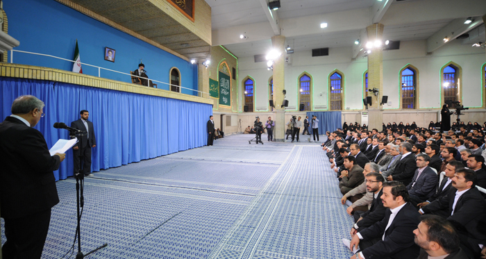 (تصاویر) دیدار کارگران با رهبرانقلاب (تصاویر) دیدار کارگران با رهبرانقلاب