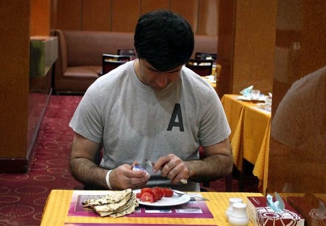 (تصویر) شام رژیمی باقری در اردوی پرسپولیس (تصویر) شام رژیمی باقری در اردوی پرسپولیس