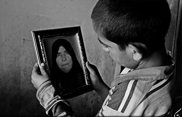 (تصاویر) حکایت عاشقانه پدری با 3 فرزند معلول