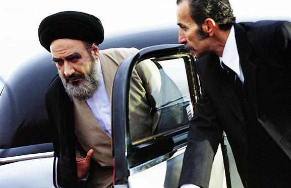 تصویر امام خمینی کی بر روی پرده سینما می‌رود؟