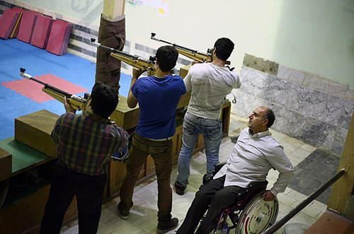 (تصاویر) جانباز قهرمان (تصاویر) جانباز قهرمان