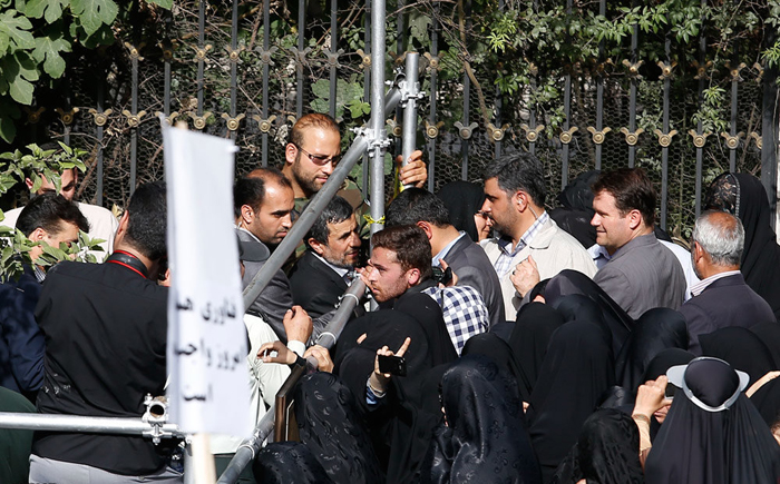 آغاز مراسم تشییع شهدای غواص آغاز مراسم تشییع شهدای غواص