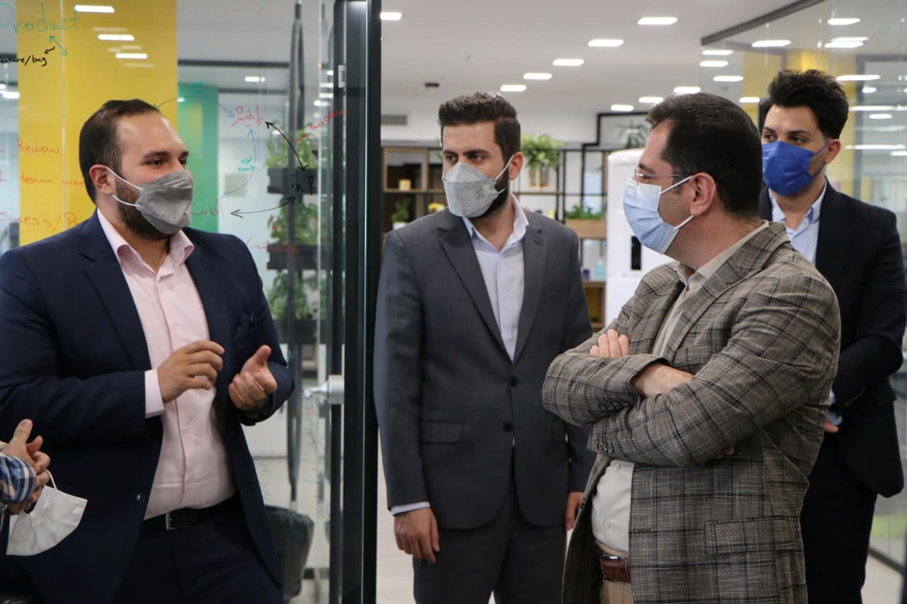 یکی از رسالت‌های یکتانت، گسترش ادبیات بازاریابی دیجیتال است