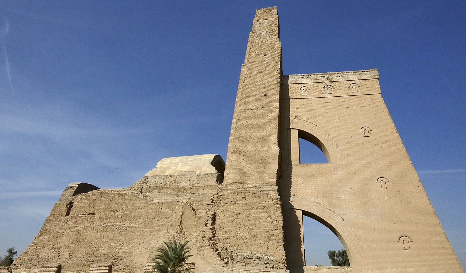 (تصاویر) مرمت طاق کسری در عراق