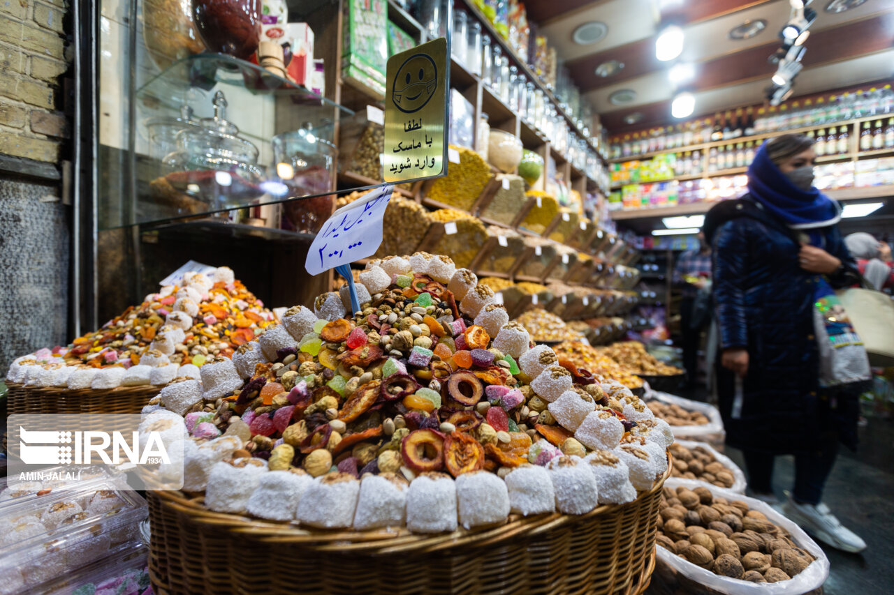 (تصاویر) خرید شب یلدا در بازار تجریش