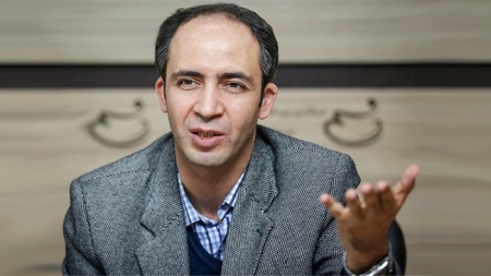 دو شوک شدید تورمی در صورت اجرای همزمان تغییر سهمه بنزین و حذف ارز ۴۲۰۰ تومانی دو شوک شدید تورمی در صورت اجرای همزمان تغییر سهمه بنزین و حذف ارز ۴۲۰۰ تومانی