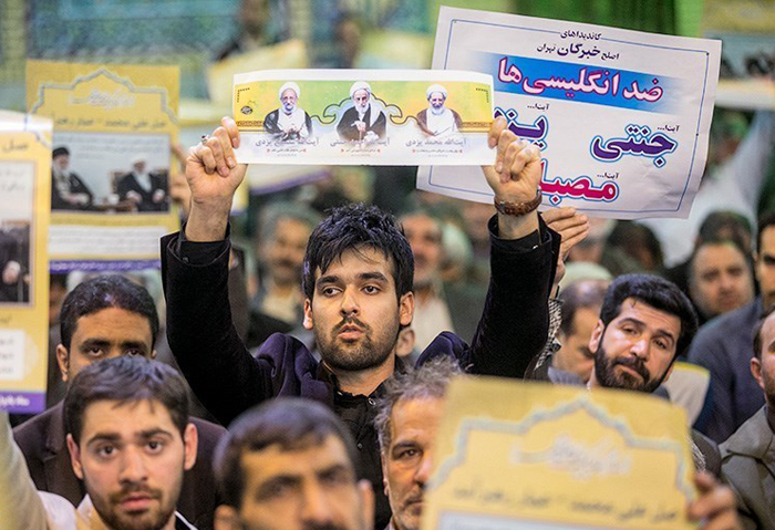 (تصاویر) سفر انتخاباتی آیت الله جنتی (تصاویر) سفر انتخاباتی آیت الله جنتی