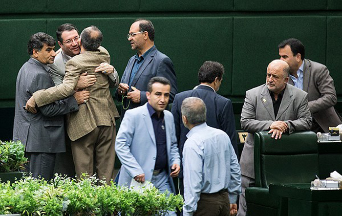 (تصاویر) اولین جلسه مجلس پس از انتخابات (تصاویر) اولین جلسه مجلس پس از انتخابات