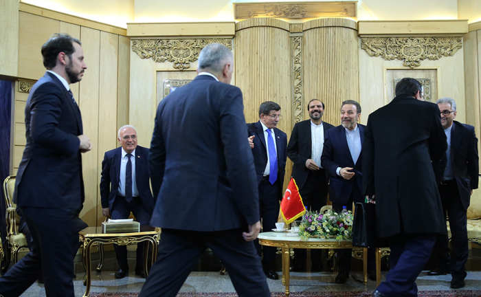(تصاویر) استقبال از داوداغلو در تهران (تصاویر) استقبال از داوداغلو در تهران