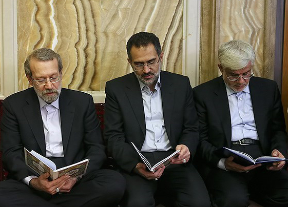 عارف یا لاریجانی؛ کدام یک باید رئیس مجلس دهم شود؟ عارف یا لاریجانی؛ کدام یک باید رئیس مجلس دهم شود؟