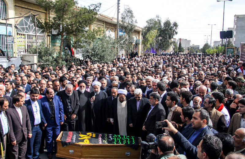 پیکر مادرهمسر رئیس جمهوری تشییع شد +(تصاویر) پیکر مادرهمسر رئیس جمهوری تشییع شد +(تصاویر)