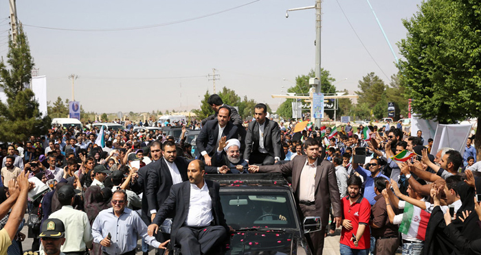 (تصاویر) استقبال از روحانی در کرمان (تصاویر) استقبال از روحانی در کرمان