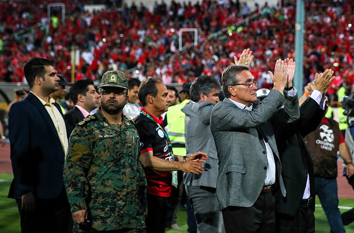 (تصاویر) اشک و آه پرسپولیسیها در آزادی (تصاویر) اشک و آه پرسپولیسیها در آزادی