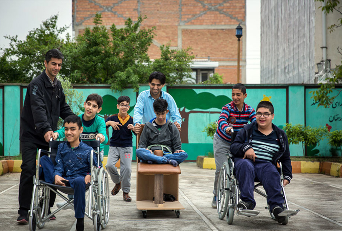 (تصاویر)معلمی خاص برای دانش آموزان خاص