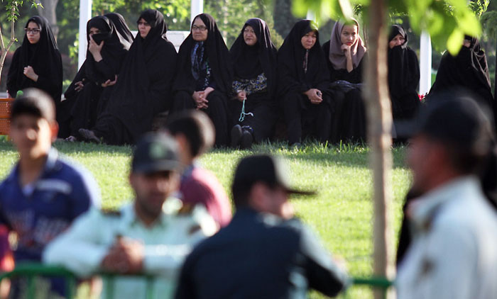 (تصاویر) اعدام قاتل طلافروش در مشهد (تصاویر) اعدام قاتل طلافروش در مشهد