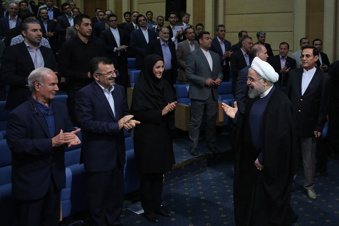 (تصاویر) افطاری روحانی با ورزشکاران (تصاویر) افطاری روحانی با ورزشکاران