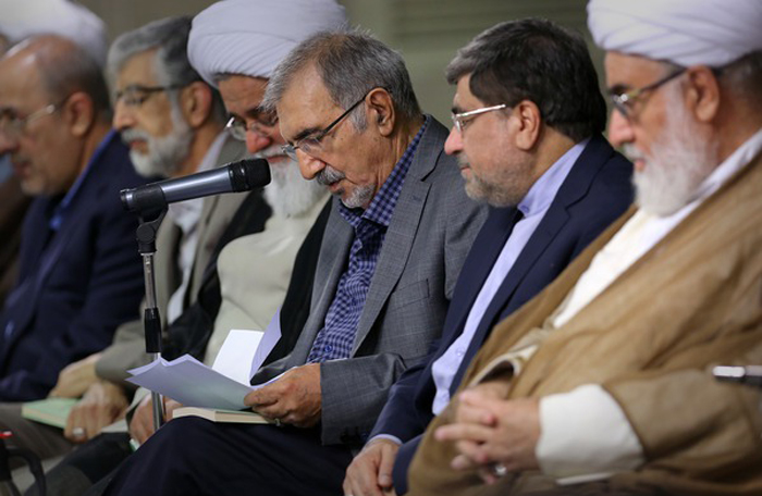 (تصاویر) دیدار شاعران با رهبرانقلاب (تصاویر) دیدار شاعران با رهبرانقلاب