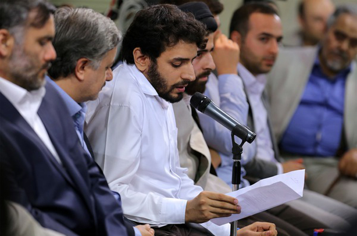 (تصاویر) دیدار شاعران با رهبرانقلاب (تصاویر) دیدار شاعران با رهبرانقلاب