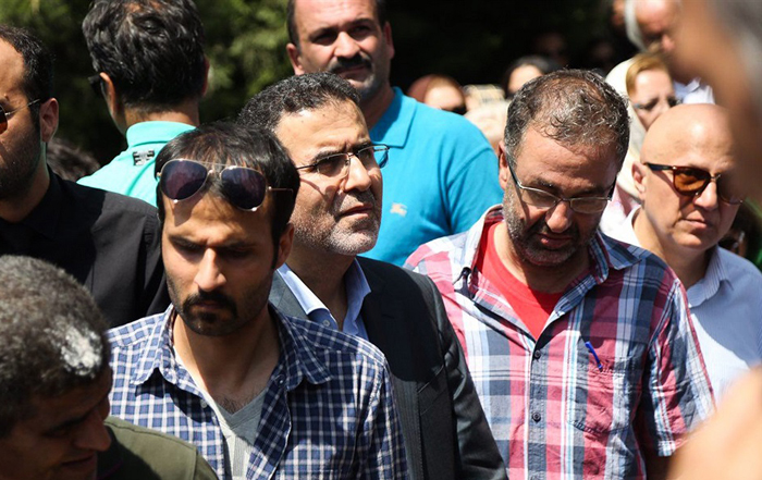 (تصاویر) خاکسپاری عباس کیارستمی