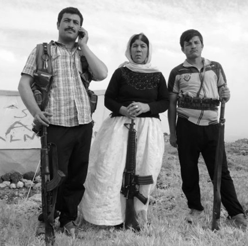 (تصاویر) زنان ایزدی؛ جنگجویان کوهستان