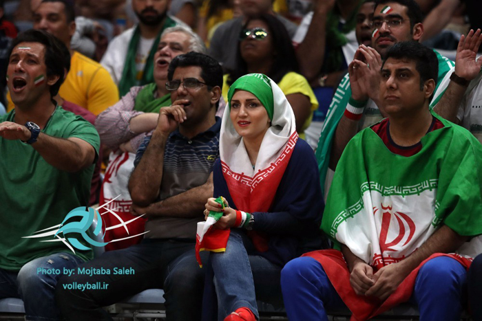 (تصاویر) حواشی پیروزی والیبال ایران بر مصر (تصاویر) حواشی پیروزی والیبال ایران بر مصر