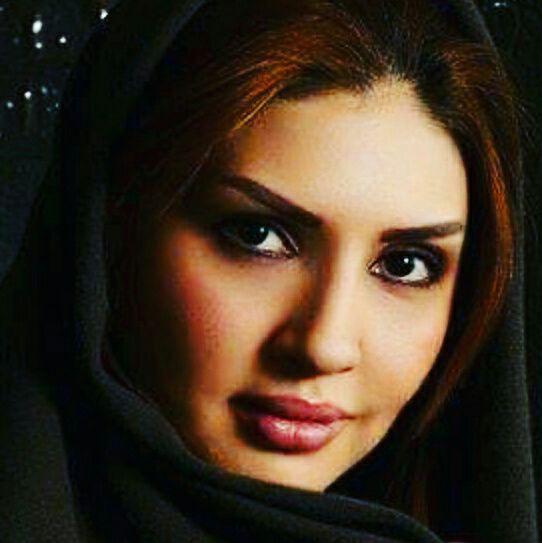 نیلوفر خرمنیک، بازیگر هنگام عمل جراحی درگذشت نیلوفر خرمنیک، بازیگر هنگام عمل جراحی درگذشت
