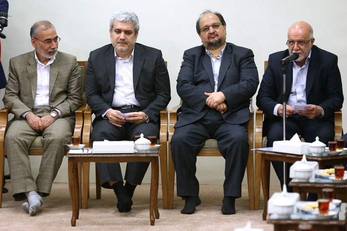 (تصاویر) دیدار اعضای هیأت دولت با رهبر انقلاب (تصاویر) دیدار اعضای هیأت دولت با رهبر انقلاب