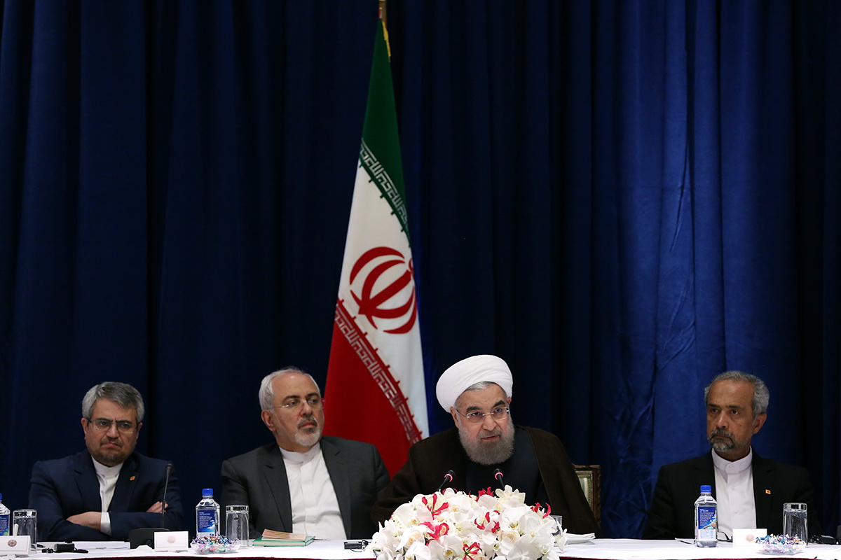 (تصاویر) دیدار رییس جمهور با علمای مذهبی (تصاویر) دیدار رییس جمهور با علمای مذهبی