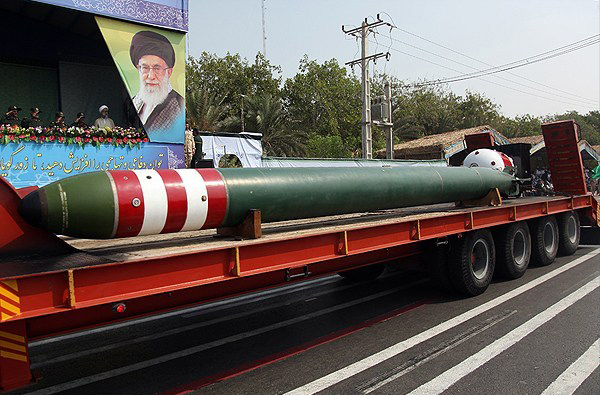 از نمایش S-300 و موشک عماد در تهران تا رژه جنگندهها در خلیج فارس از نمایش S-300 و موشک عماد در تهران تا رژه جنگندهها در خلیج فارس