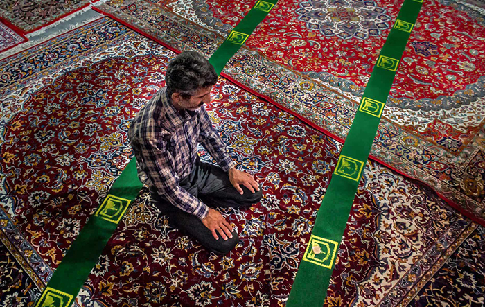 (تصاویر) رفتگری که قهرمان کاراته است