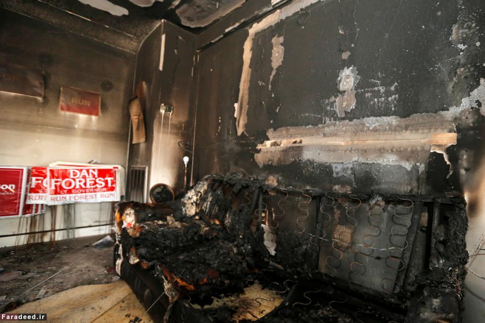 (تصاویر) به آتشکشیدن دفتر انتخاباتی ترامپ (تصاویر) به آتشکشیدن دفتر انتخاباتی ترامپ