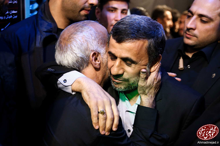 (تصاویر) احمدینژاد در سالگرد شهید مدافع حرم (تصاویر) احمدینژاد در سالگرد شهید مدافع حرم