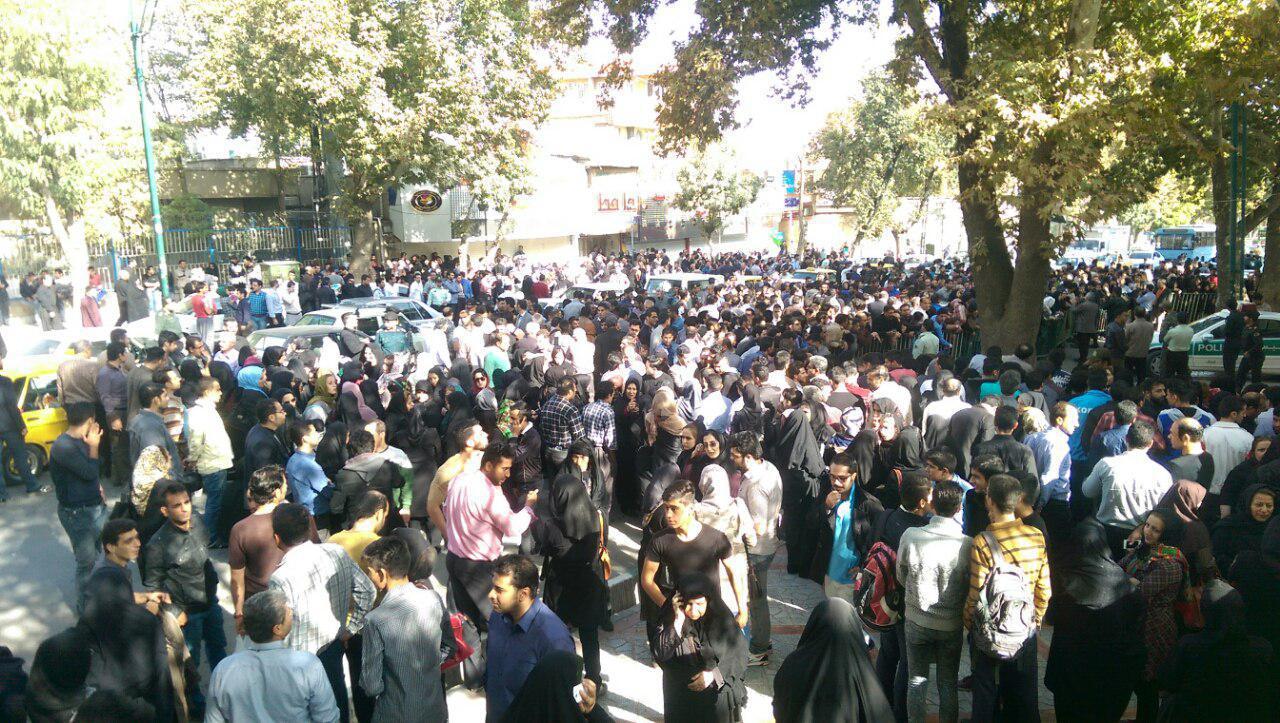 جنجال بازداشت یک متهم در کرمانشاه +(تصاویر) جنجال بازداشت یک متهم در کرمانشاه +(تصاویر)