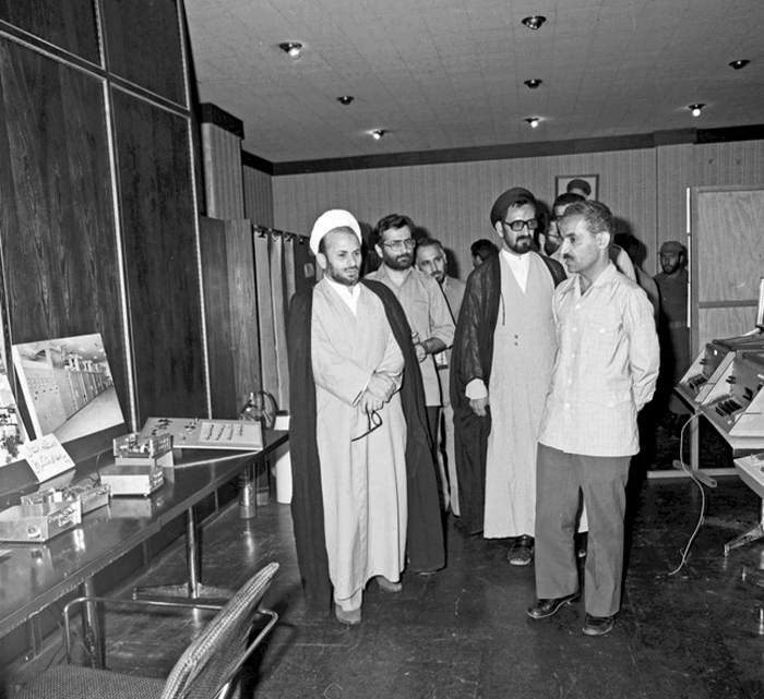 (تصاویر) آلبوم قدیمی از مرحوم شجونی