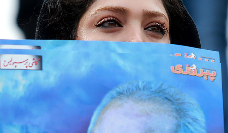 امروز به روایت تصویر// تشییع مرحوم پورحیدری، لیگ فوتبال بانوان، جشن تولد بازیکن افسانهای و ... امروز به روایت تصویر// تشییع مرحوم پورحیدری، لیگ فوتبال بانوان، جشن تولد بازیکن افسانهای و ...