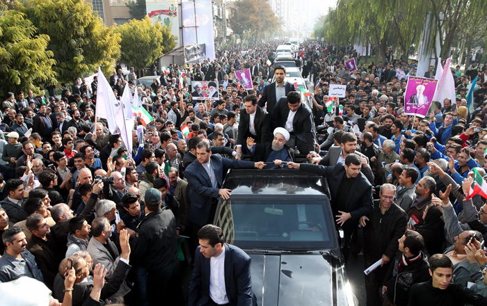 (تصاویر) استقبال از روحانی در کرج (تصاویر) استقبال از روحانی در کرج