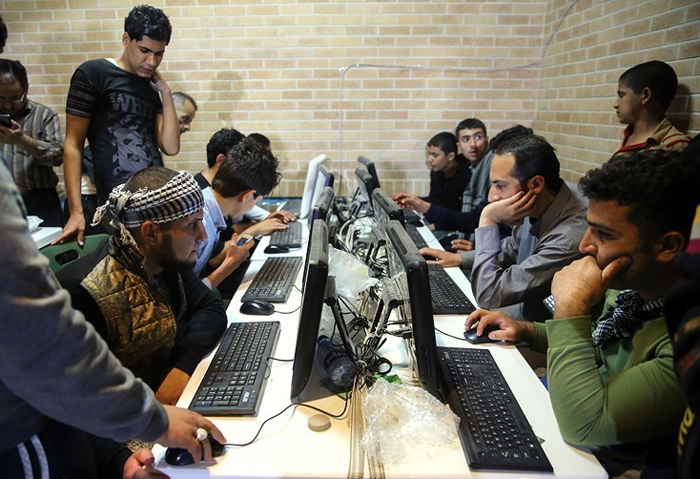 (تصاویر) خدمت رسانی به زائران اربعین (تصاویر) خدمت رسانی به زائران اربعین