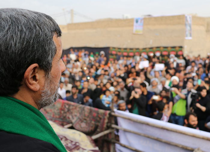 (تصاویر) استقبال از احمدی نژاد در ملاثانی (تصاویر) استقبال از احمدی نژاد در ملاثانی