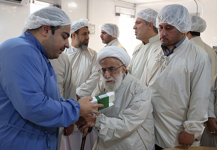 (تصاویر) آیتالله جنتی در شرکت همانندساز بافت (تصاویر) آیتالله جنتی در شرکت همانندساز بافت