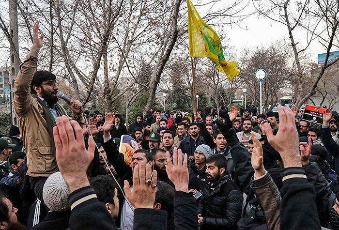 (تصاویر) تجمع مقابل کنسولگری ترکیه در مشهد (تصاویر) تجمع مقابل کنسولگری ترکیه در مشهد