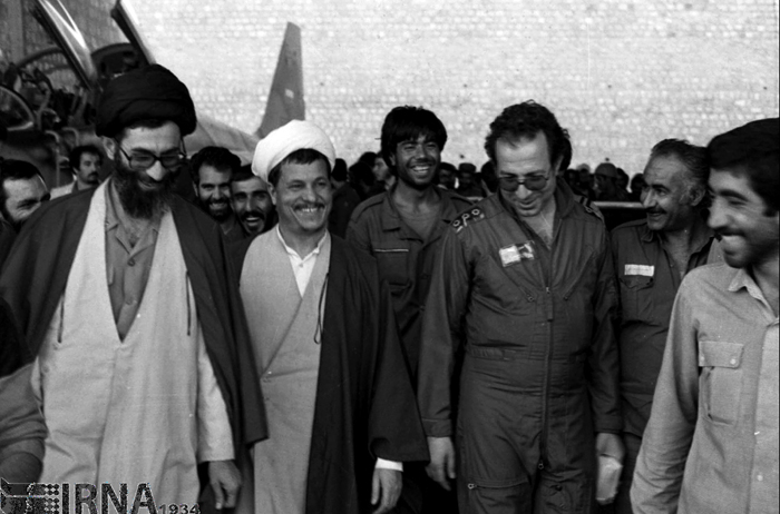 (تصاویر) هاشمی در اوایل انقلاب (تصاویر) هاشمی در اوایل انقلاب