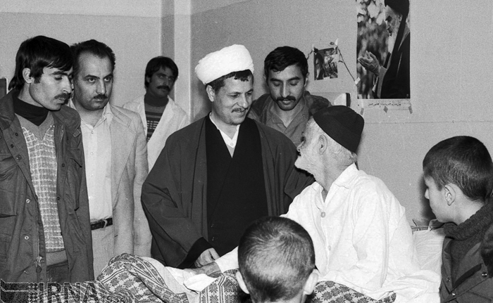 (تصاویر) هاشمی در اوایل انقلاب (تصاویر) هاشمی در اوایل انقلاب