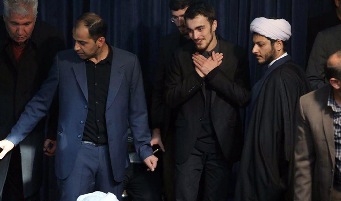 (تصاویر) وداع مقامات و شخصیتها با هاشمی (تصاویر) وداع مقامات و شخصیتها با هاشمی