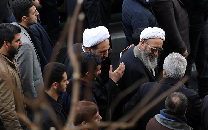 (تصاویر) مقامات و شخصیتها در بدرقه هاشمی (تصاویر) مقامات و شخصیتها در بدرقه هاشمی