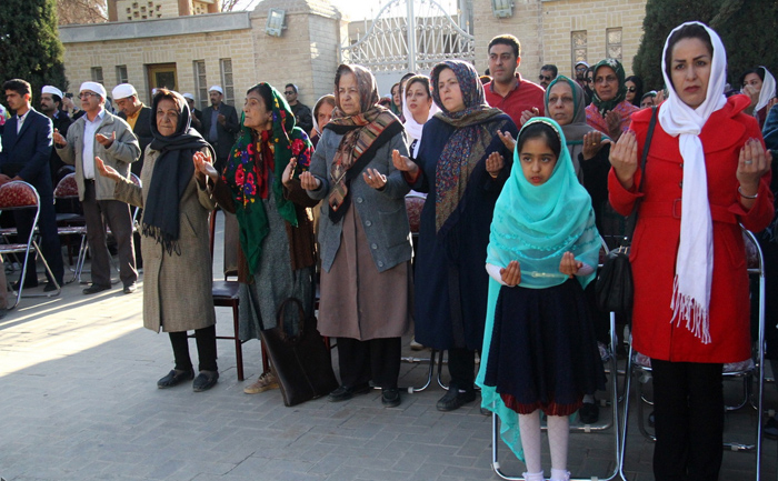 (تصاویر) بزرگداشت هاشمی در آتشکده زرتشتیان (تصاویر) بزرگداشت هاشمی در آتشکده زرتشتیان