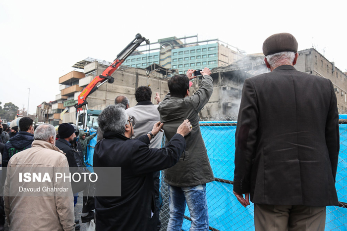 (تصاویر) بازگشایی خیابانِ مقابل پلاسکو (تصاویر) بازگشایی خیابانِ مقابل پلاسکو