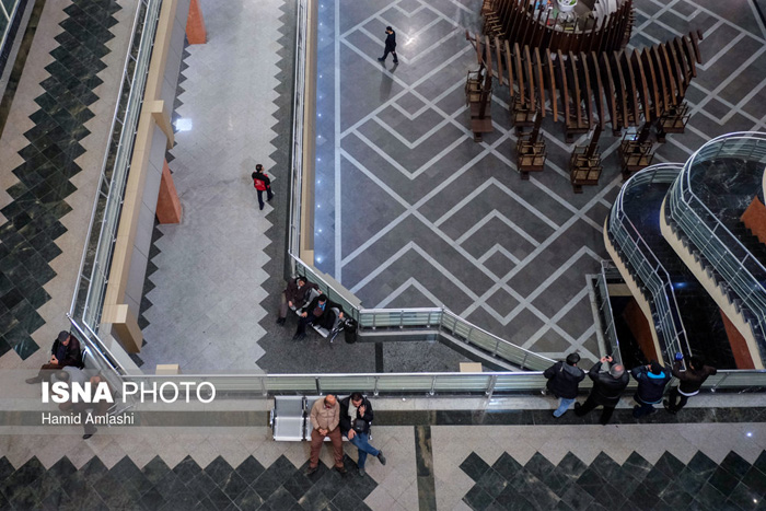 (تصاویر) اسکان کسبه پلاسکو در ساختمان نور